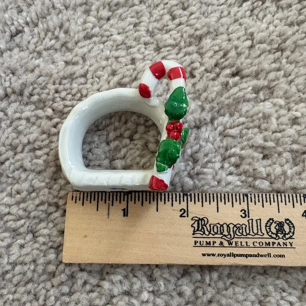 Vintage Set of 4‎ Porcelain Napkin Rings Candy Cane Holly Holiday Table Decor